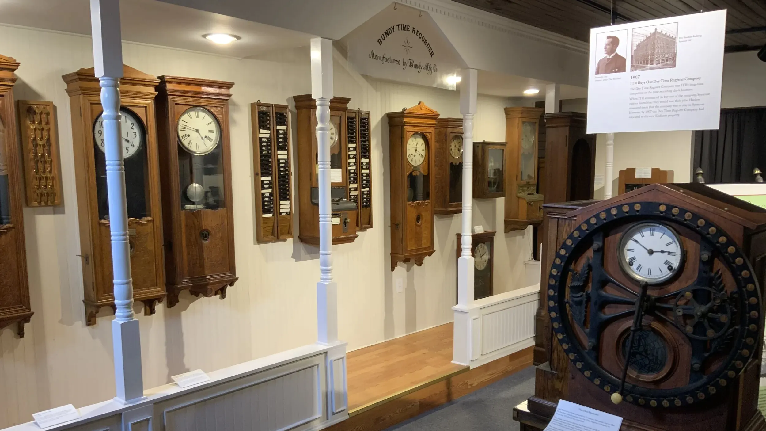 The World’s First Workman’s Timekeeping Clocks